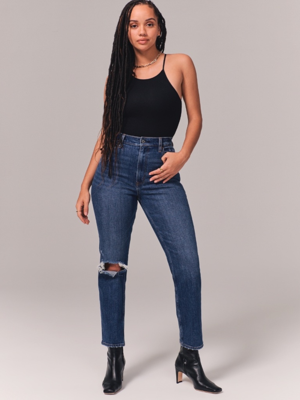 Abercrombie & Fitch Curve Love Ultra High Rise Ankle Straight Jean